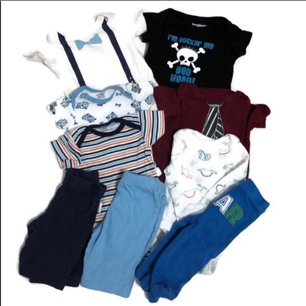 Newborn lot of 9 pieces, onesies and pants